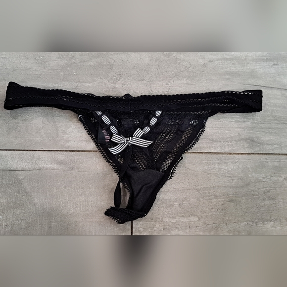 Victoria secret thong - Picture 4 of 4